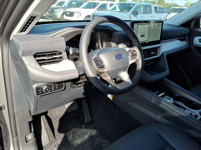 2025 Ford Explorer Active - Photo 6