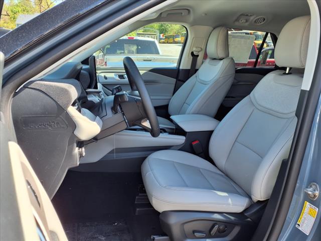 2025 Ford Explorer Active - Photo 6