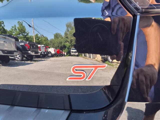 2025 Ford Explorer ST - Photo 6