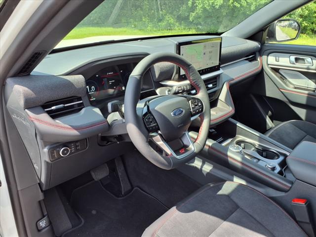 2025 Ford Explorer ST - Photo 6