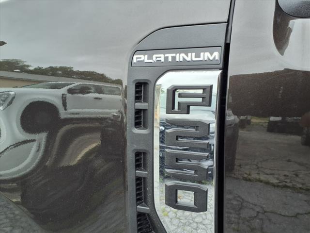 2025 Ford F-250 Super Duty Platinum - Photo 6