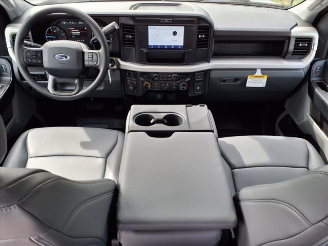 2025 Ford F-350 Super Duty XL - Photo 6