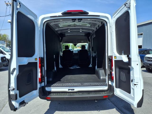 2025 Ford Transit 250 - Photo 6