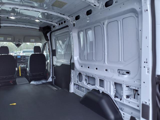 2024 Ford Transit 250 - Photo 6