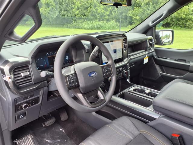 2025 Ford F-150 STX - Photo 6
