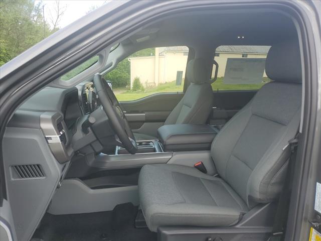 2025 Ford F-150 XLT - Photo 6