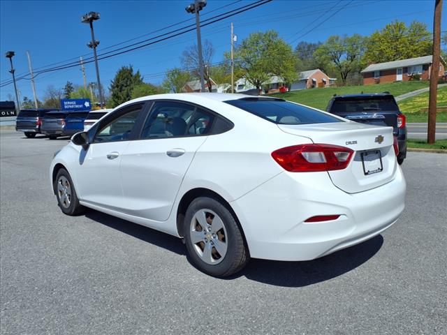 2017 Chevrolet Cruze LS Manual - Photo 6