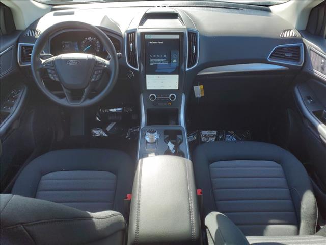 2024 Ford Edge SE - Photo 6