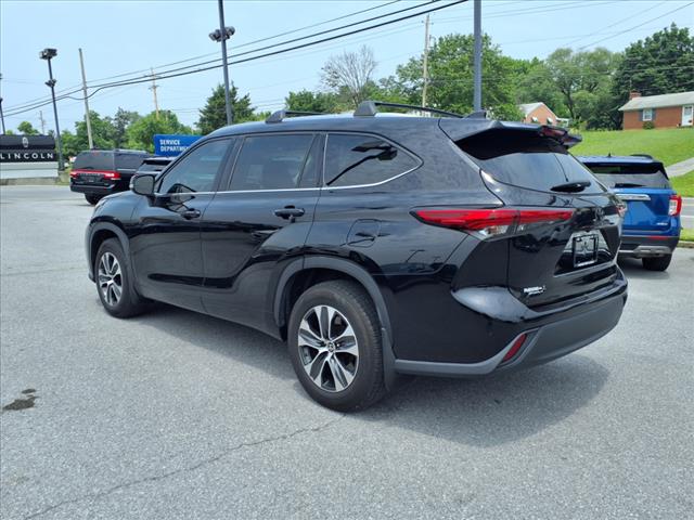 2021 Toyota Highlander XLE - Photo 6