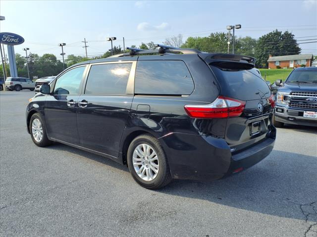 2015 Toyota Sienna XLE 8-Passenger - Photo 6
