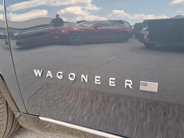 2023 Jeep Wagoneer L Series III - Photo 7