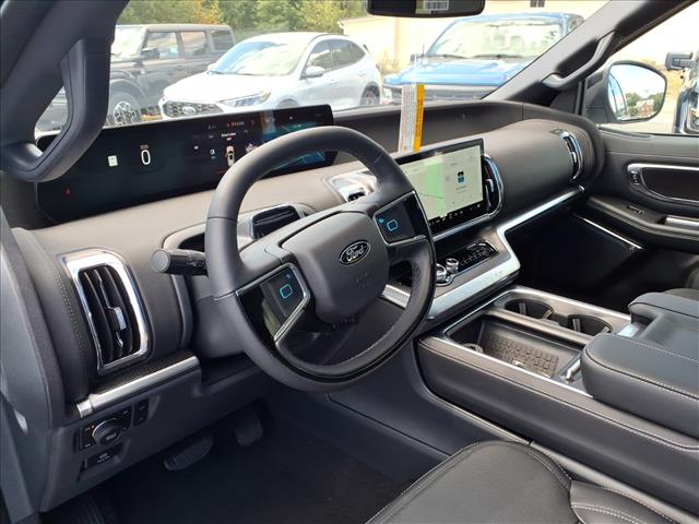 2025 Ford Expedition Platinum - Photo 7