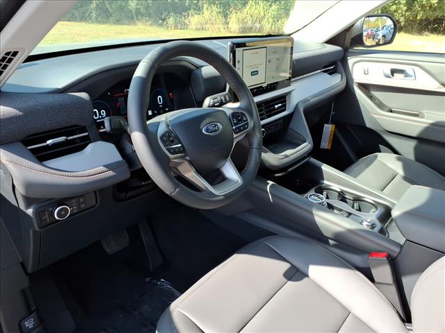 2025 Ford Explorer Active - Photo 7
