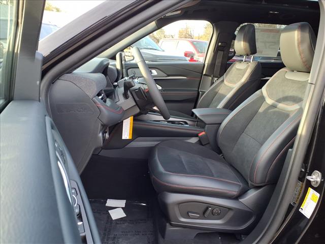 2025 Ford Explorer ST - Photo 7