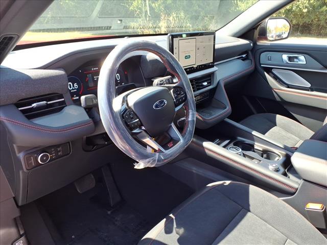 2025 Ford Explorer ST - Photo 7