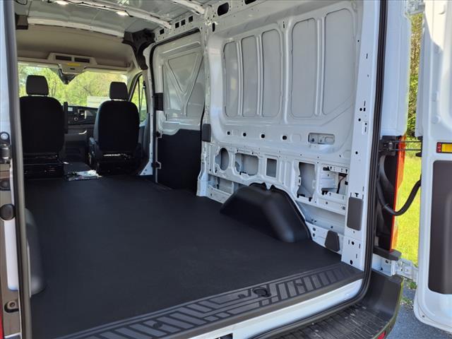 2025 Ford Transit 250 - Photo 7