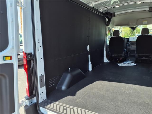 2025 Ford Transit 250 - Photo 7