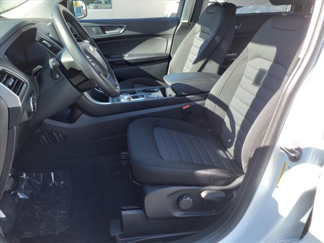 2024 Ford Edge SE - Photo 7