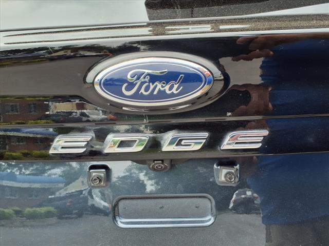 2022 Ford Edge Titanium - Photo 7
