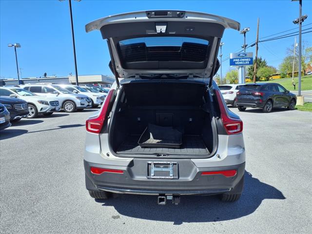 2023 Volvo XC40 B5 Plus Dark Theme - Photo 7