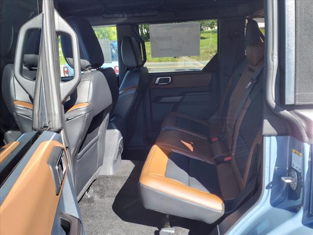 2024 Ford Bronco Outer Banks - Photo 8
