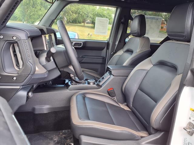 2025 Ford Bronco Outer Banks - Photo 8