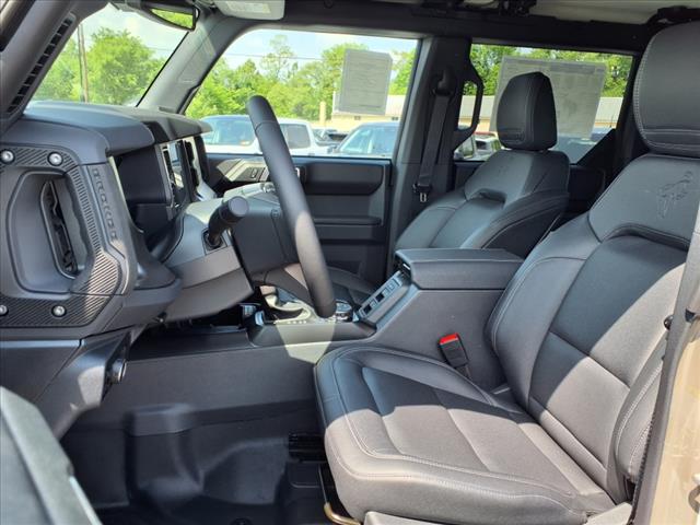 2025 Ford Bronco Badlands - Photo 8