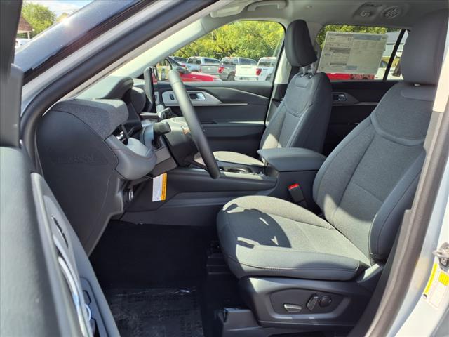 2025 Ford Explorer Active - Photo 8