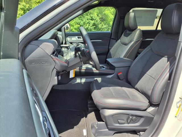 2025 Ford Explorer ST - Photo 8