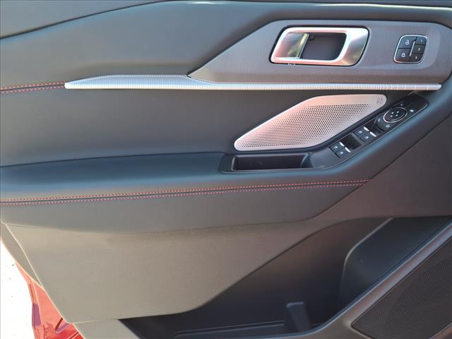 2025 Ford Explorer ST - Photo 8