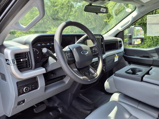 2025 Ford F-350 Super Duty XL - Photo 8