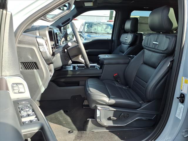 2026 Ford F-450 Super Duty Platinum - Photo 8