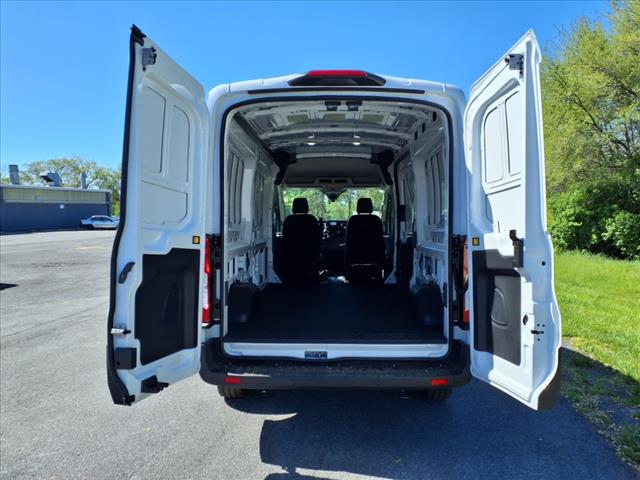 2025 Ford Transit 250 - Photo 8