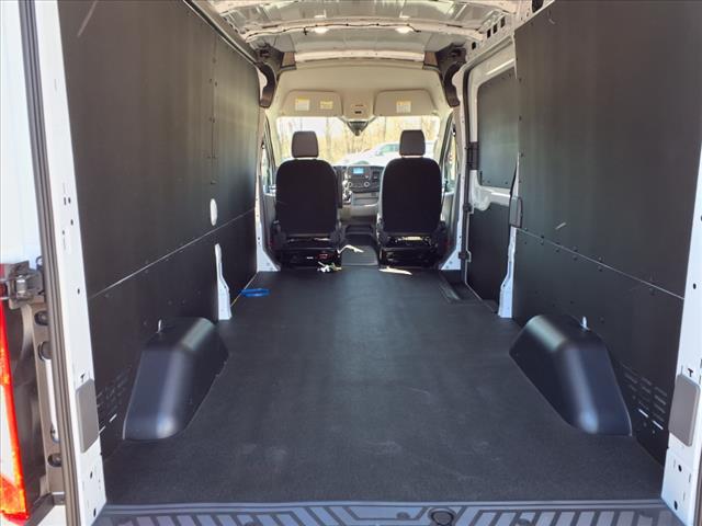 2025 Ford Transit 250 - Photo 8