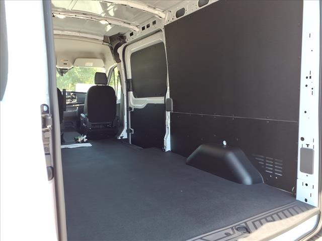 2025 Ford Transit 250 - Photo 8