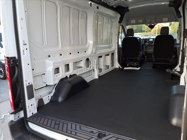2025 Ford Transit 250 - Photo 8