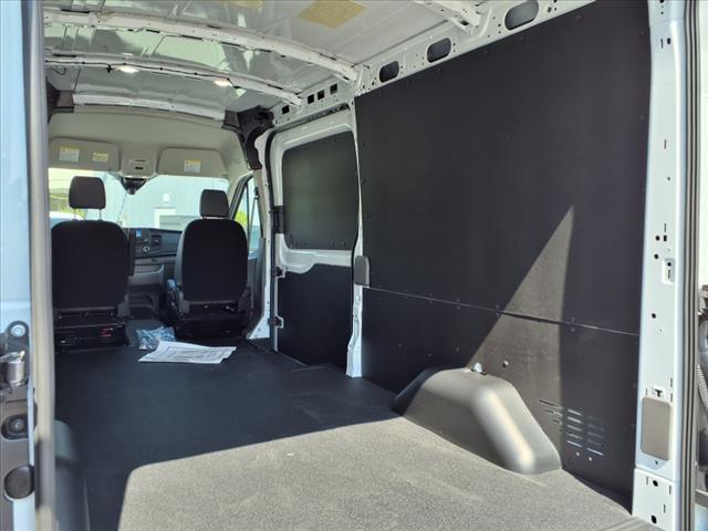 2025 Ford Transit 250 - Photo 8