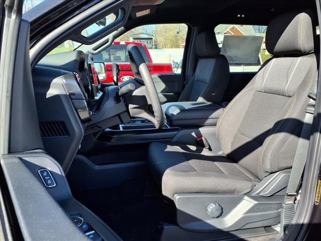 2025 Ford F-150 STX - Photo 8