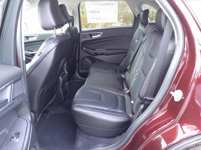 2024 Ford Edge Titanium - Photo 8