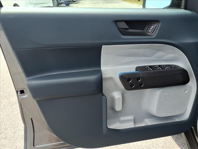 2025 Ford Maverick XLT - Photo 8