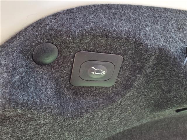 2013 Lincoln MKZ Base - Photo 8