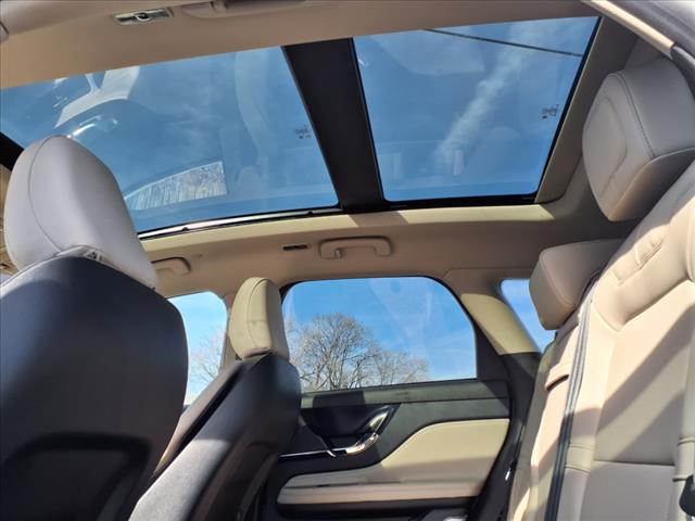 2025 Lincoln Corsair Premiere - Photo 8