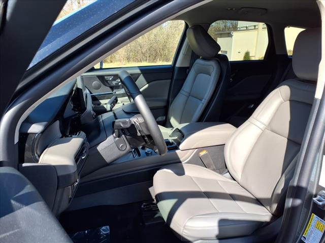 2025 Lincoln Corsair Premiere - Photo 8