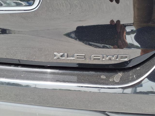 2021 Toyota Highlander XLE - Photo 8