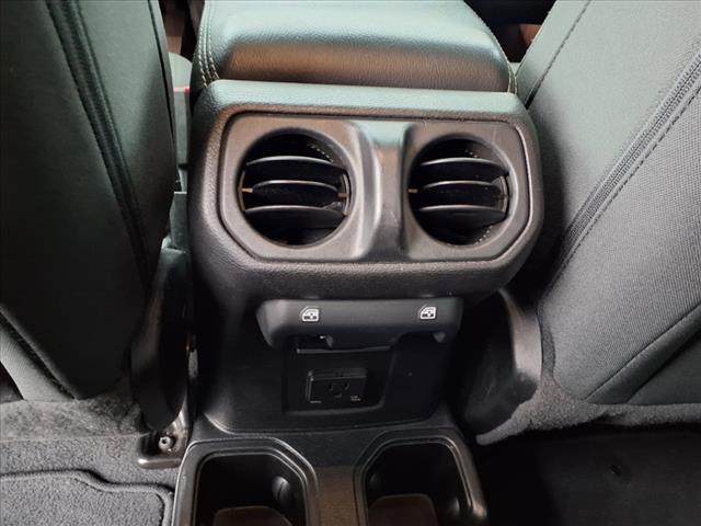 2020 Jeep Wrangler Unlimited Sahara - Photo 9