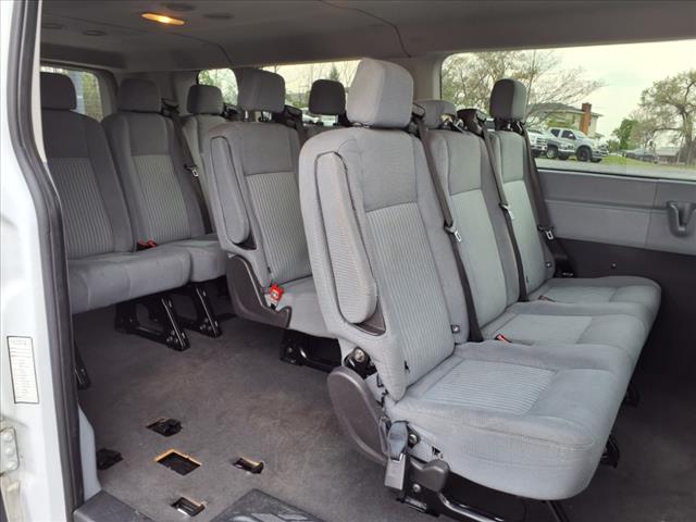 2015 Ford Transit 350 XL - Photo 9