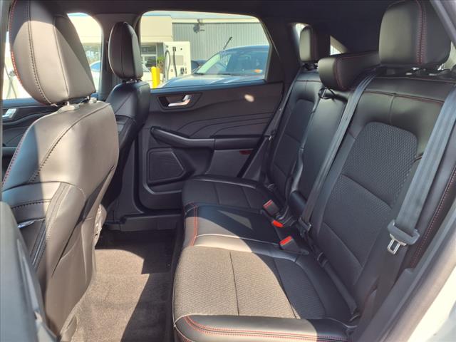2025 Ford Escape ST-Line - Photo 9