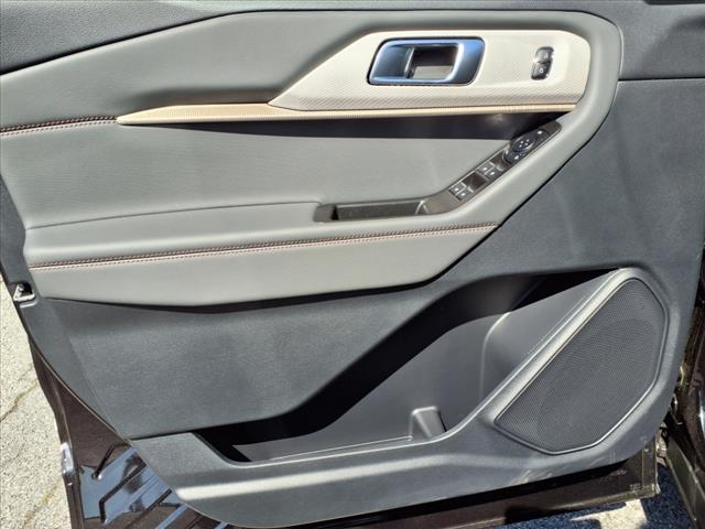 2025 Ford Explorer Active - Photo 9