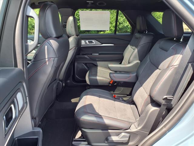 2025 Ford Explorer ST - Photo 9