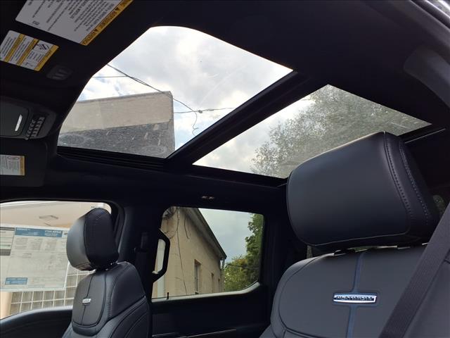 2026 Ford F-250 Super Duty Platinum - Photo 9